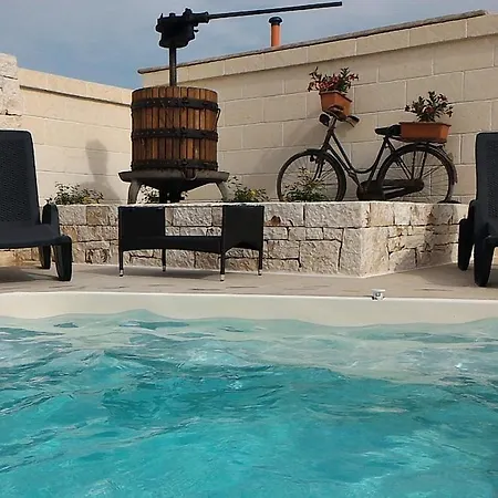 Quei Trulli Divini * Locorotondo