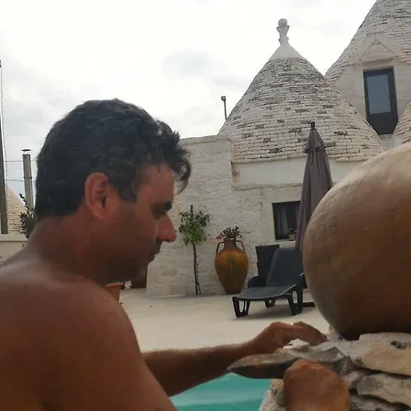 Quei Trulli Divini * Locorotondo